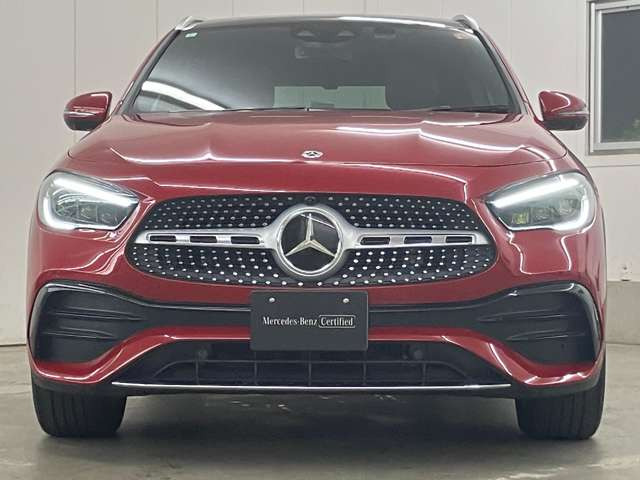GLAクラスGLA200d 4マチック AMGラインパッケージ 4WD