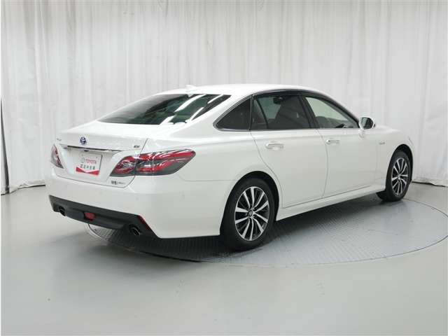 クラウンハイブリッド 2.5 G Four 4WD