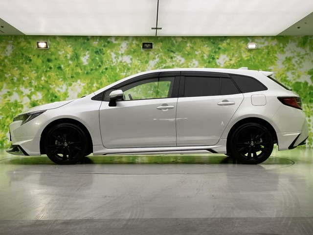 カローラツーリング1.8 ハイブリッド WxB 50ミリオン エディション