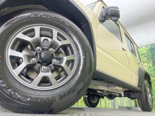 �y�����A���~�z�C�[���z�O�ςɃ}�b�`���������A���~�z�C�[���𑕒����Ă���܂��B�e��ЊO�A���~�z�C�[����A�X�^�b�h���X�^�C�����戵�����Ă���܂��B���񂲑��k����������