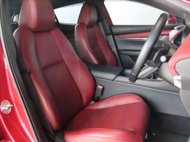 MAZDA3ファストバック2.0 X バーガンディ セレクション