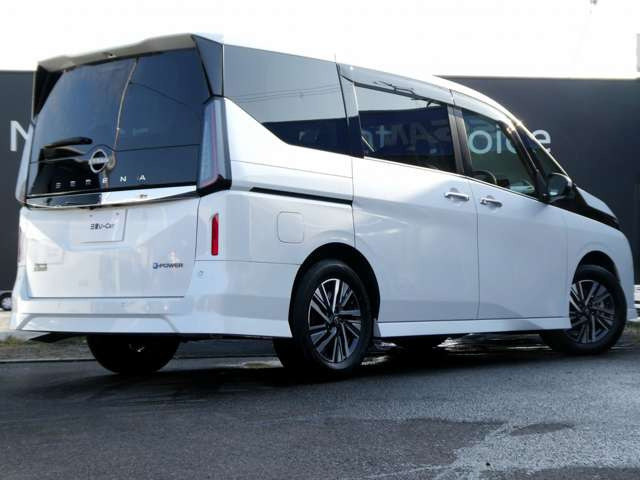 セレナ1.4 e-POWER ハイウェイスターV