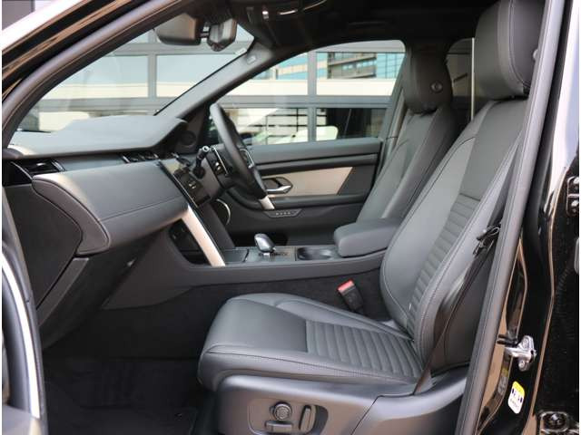 ディスカバリースポーツダイナミック HSE 1.5L P300e 4WD