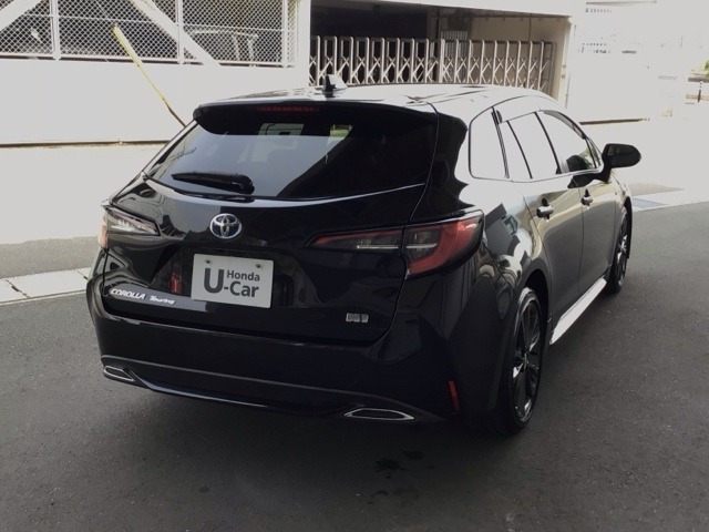 カローラツーリング1.8 ハイブリッド W×B