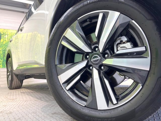 �y����19�C���`�A���~�z�C�[���z�O�ςɃ}�b�`���������A���~�z�C�[���𑕒����Ă���܂��B�e��ЊO�A���~�z�C�[����A�X�^�b�h���X�^�C�����戵�����Ă���܂��B���񂲑��k����������