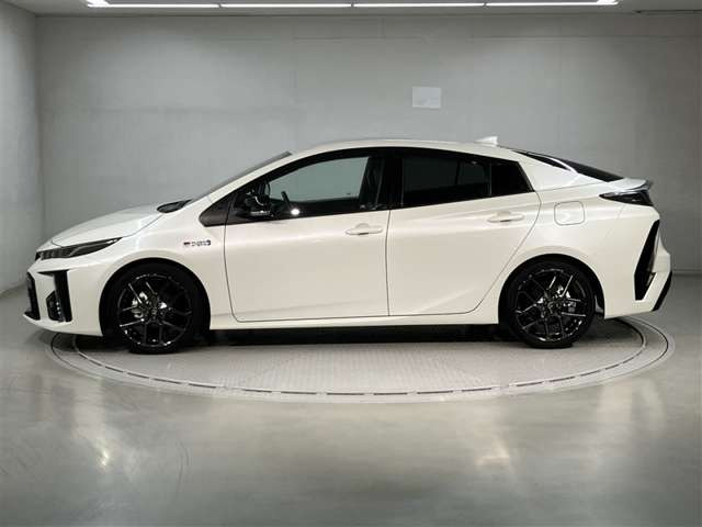 プリウスPHV1.8 S ナビパッケージ GR スポーツ