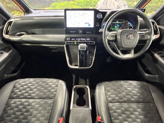 ヴォクシー1.8 ハイブリッド S-Z