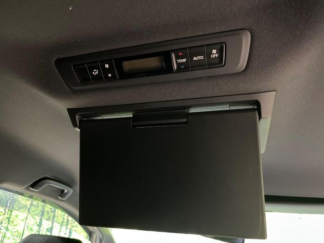 ヴォクシー1.8 ハイブリッド ZS 煌II