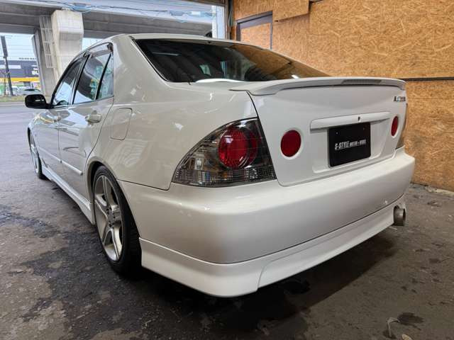 アルテッツァ2.0 AS200 Zエディション