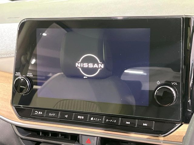 ノートオーラ1.2 G FOUR レザーエディション 4WD