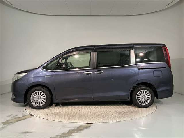 エスクァイアハイブリッド1.8 Gi