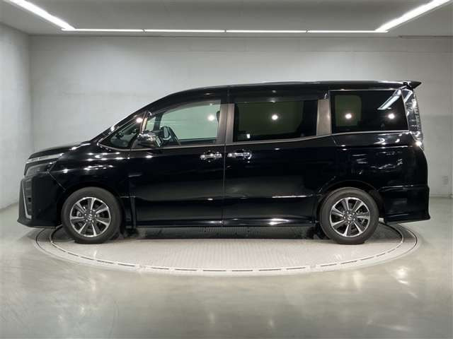 ヴォクシー2.0 ZS 煌III