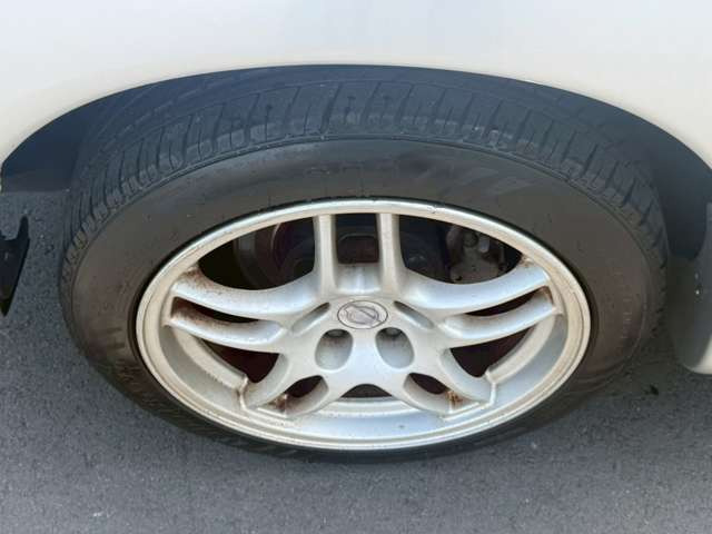 気になるお車がありましたら右の電話番号から直接お店にお問い合わせください。支払方法から車両情報、状態までなんでもご説明させて頂きます。スタッフ一同ご連絡お待ちしております。