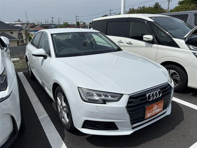 A42.0 TFSI クワトロ 4WD