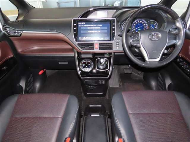 エスクァイアハイブリッド1.8 Gi