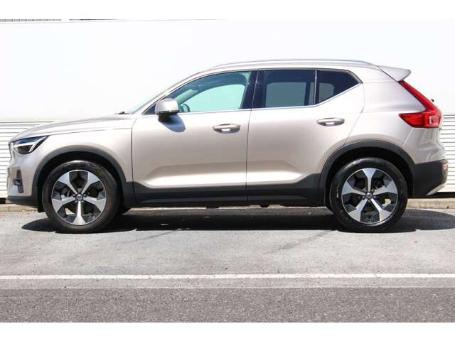 XC40アルティメット B4 AWD 4WD