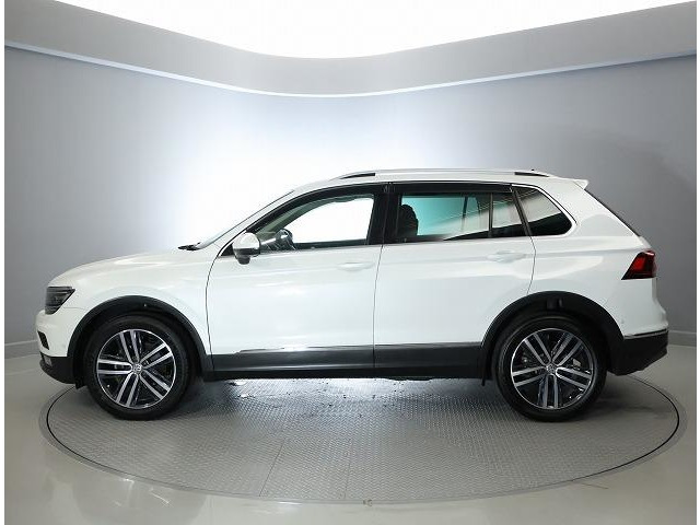 ティグアンTDI 4モーション ハイライン ディーゼル 4WD