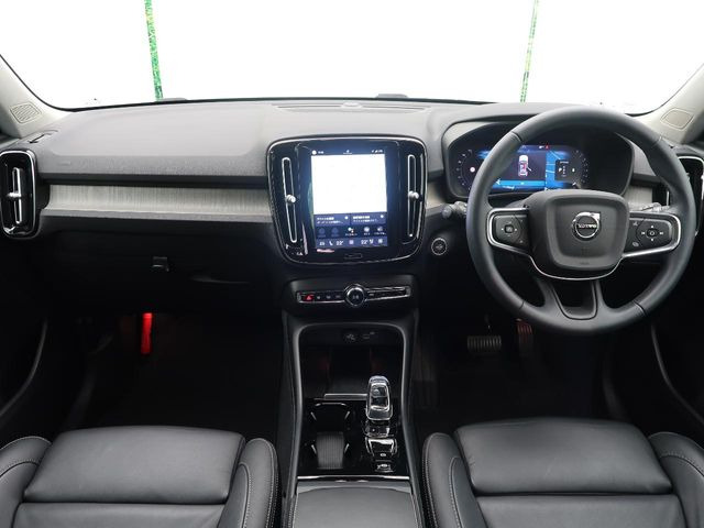 XC40アルティメット B4 AWD 4WD