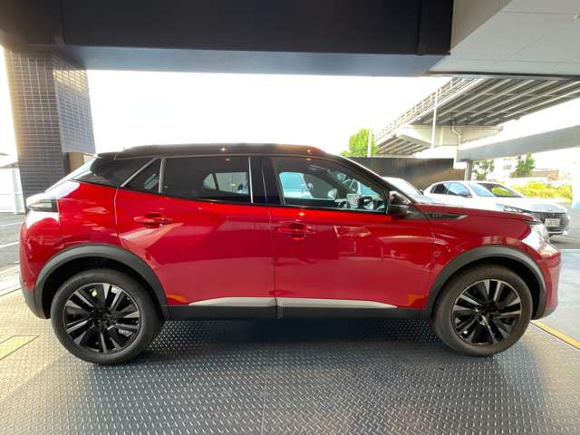 2008GT ブルー HDi デビュー エディション ディーゼル