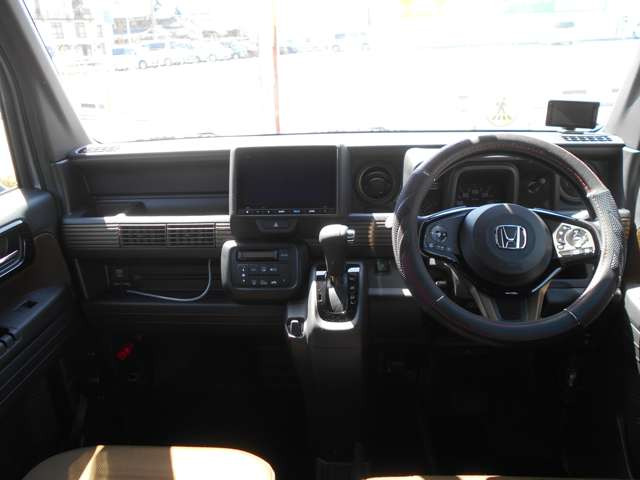 N-VANファン スタイル+ ネイチャー 4WD