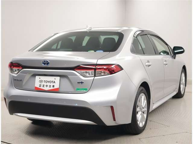 カローラ1.8 ハイブリッド S