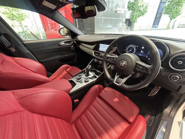 ジュリア2.0 ターボ ヴェローチェ