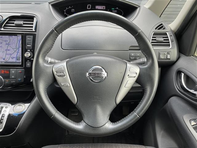 セレナ2.0 ハイウェイスター Vセレクション+Safety S-HYBRID