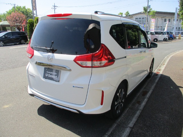 フリード1.5 ハイブリッド クロスター ホンダセンシング