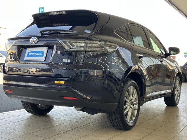 ハリアー2.5 ハイブリッド E-Four プレミアム 4WD