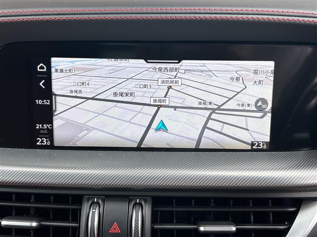 ステルヴィオ2.0 ターボ Q4 ヴェローチェ 4WD