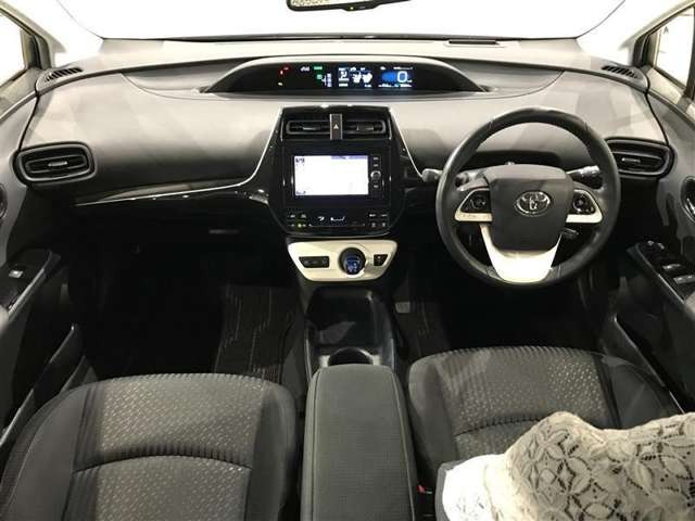 プリウス1.8 S セーフティ プラス