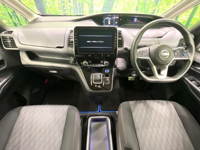 セレナ1.2 e-POWER ハイウェイスターV