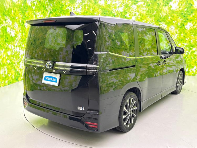 ヴォクシー1.8 ハイブリッド S-Z