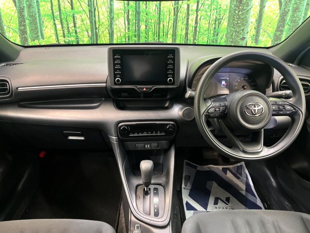 ヤリス1.5 ハイブリッド X