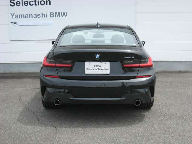 3シリーズセダン320i Mスポーツ