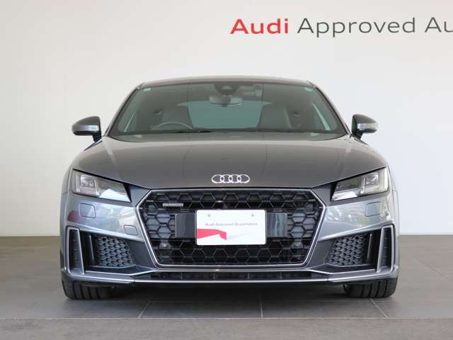TTクーペ45 TFSI クワトロ Sラインパッケージ 4WD
