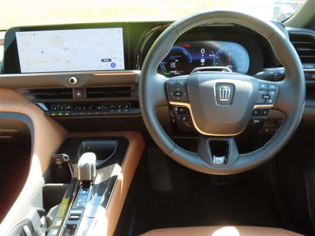 クラウンスポーツ2.5 Z E-Four 4WD