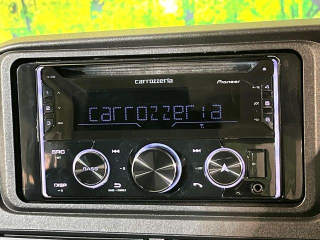 お好きな音楽を車内でお楽しみいただけます♪スピーカー交換・ウーハー追加などの音質向上や、最新ナビ・後席モニター等の取り付けも是非ご相談ください!