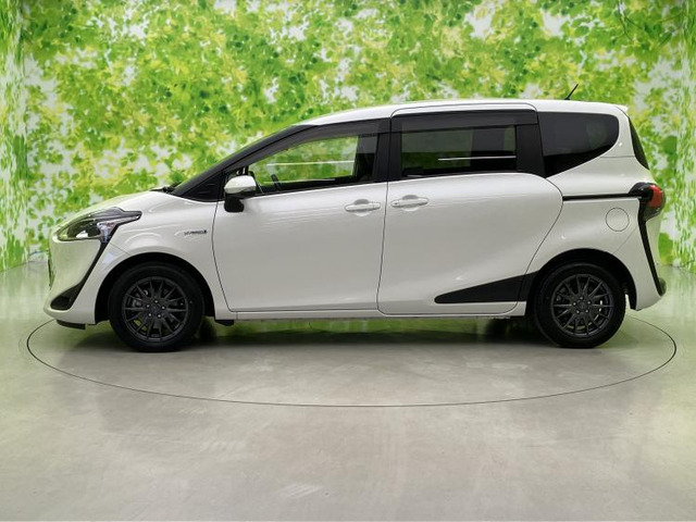 シエンタハイブリッド 1.5 G クエロ