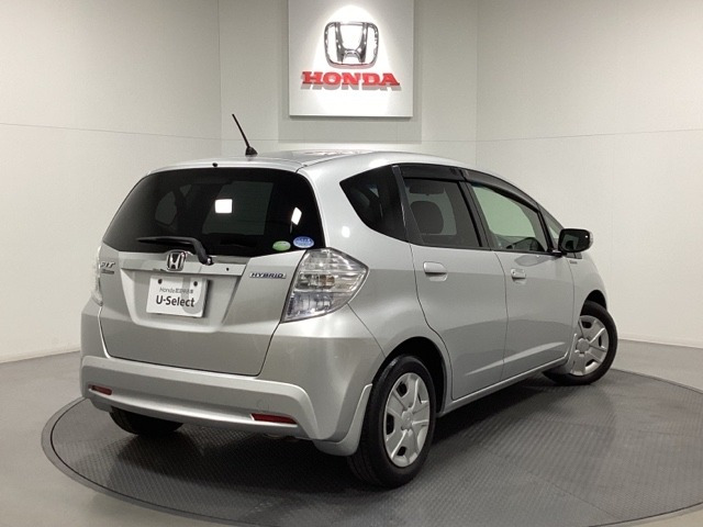 フィットハイブリッド1.3 10th アニバーサリー