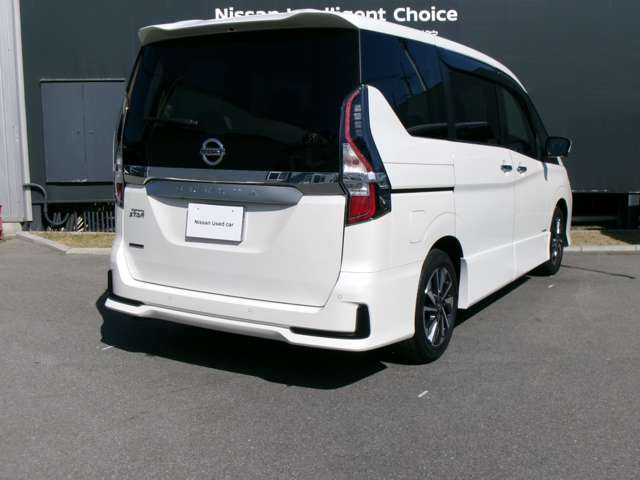 セレナ2.0 ハイウェイスターV