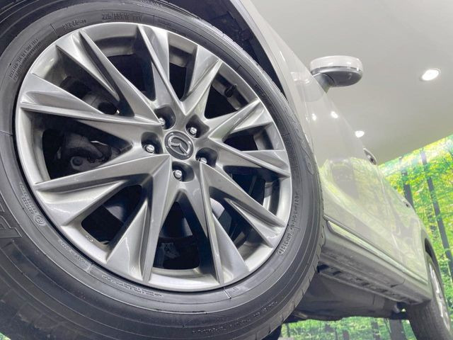 �y����19�C���`�A���~�z�C�[���z�O�ςɃ}�b�`���������A���~�z�C�[���𑕒����Ă���܂��B�e��ЊO�A���~�z�C�[����A�X�^�b�h���X�^�C�����戵�����Ă���܂��B���񂲑��k����������