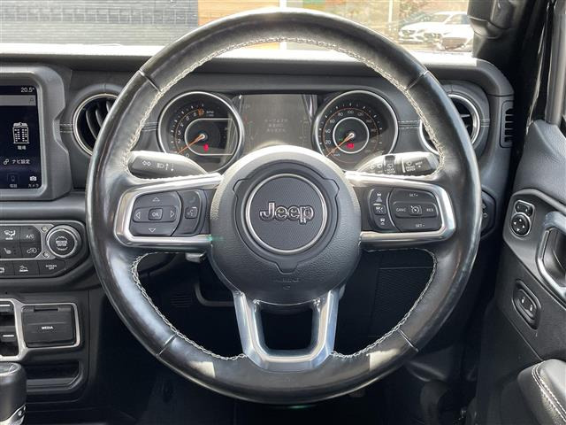 ラングラーアンリミテッド サハラ 4WD