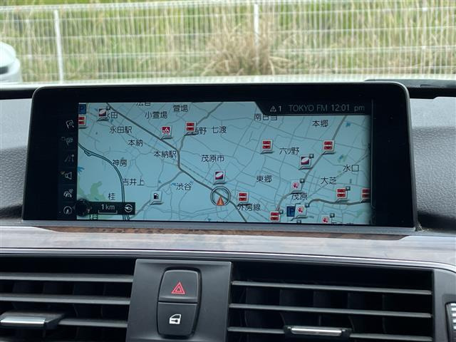 3シリーズセダン320i ラグジュアリー