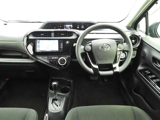 アクア1.5 S スタイルブラック