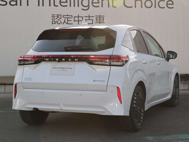 ノートオーラ1.2 G レザーエディション