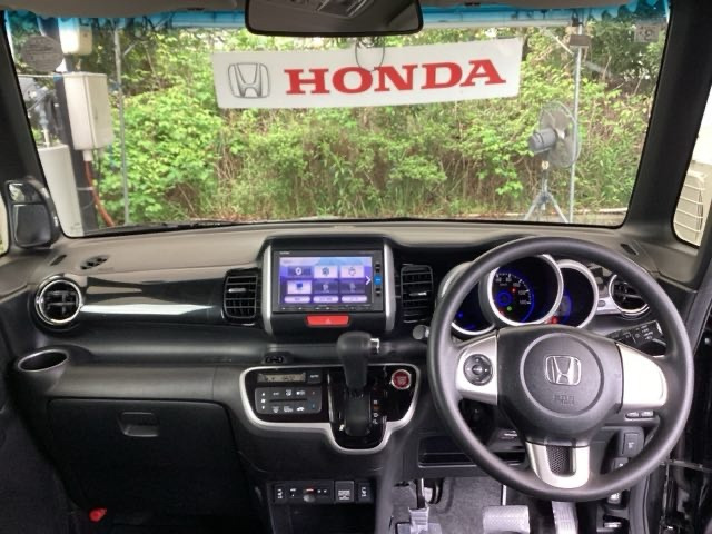 N-BOXカスタムG SSパッケージ 4WD