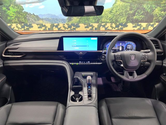 クラウンクロスオーバー2.5 G アドバンスト レザー パッケージ E-Four 4WD