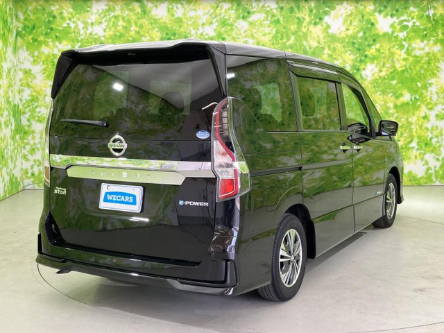 セレナ1.2 e-POWER ハイウェイスターV