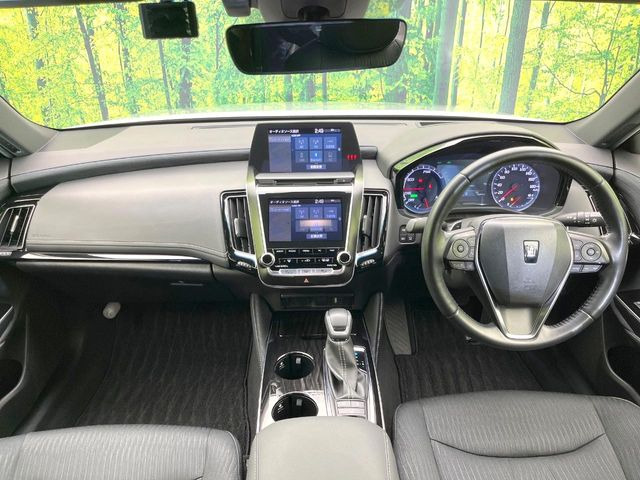 クラウンハイブリッド 2.5 S Cパッケージ